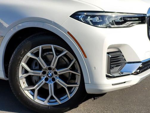 Alpine White 2019 BMW X7 xDrive40i