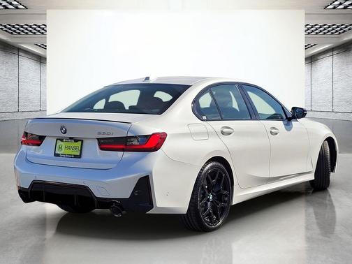 Mineral White Metallic 2026 BMW 330 330i