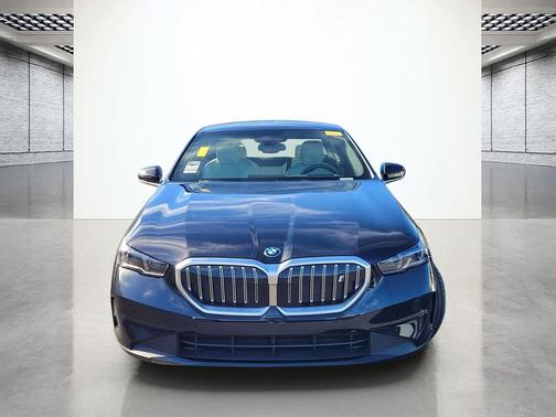 2026 BMW i5 xDrive40