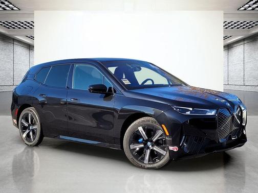 2025 BMW iX xDrive50
