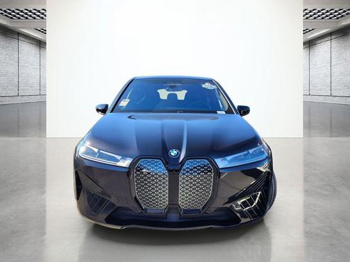 2025 BMW iX xDrive50