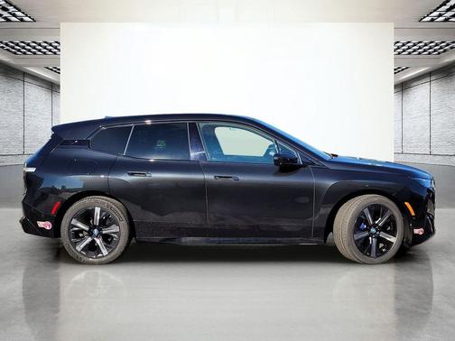 2025 BMW iX xDrive50