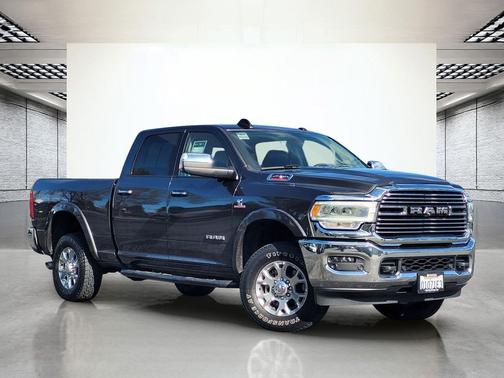 2021 RAM 2500 Laramie Crew Cab 4x4 6'4' Box