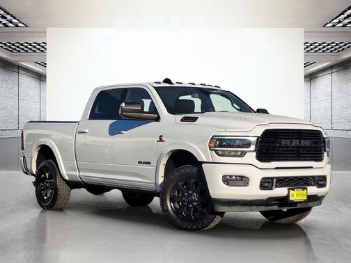 Bright White Clearcoat 2021 RAM 2500 Laramie Crew Cab 4x4 6'4' Box