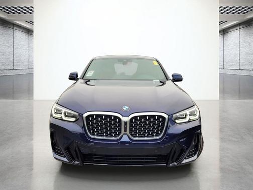2023 BMW X4 xDrive30i