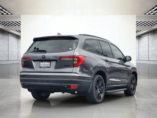Modern Steel Metallic 2021 Honda Pilot AWD Special Edition