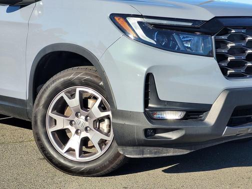 2023 Honda Passport AWD TrailSport
