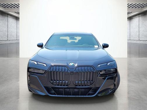 2025 BMW i7 xDrive60