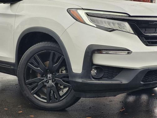 2022 Honda Pilot AWD Black Edition