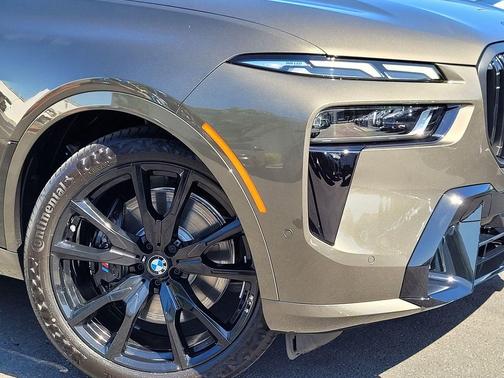 2026 BMW X7 M60i