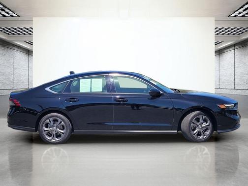 Crystal Black Pearl 2023 Honda Accord EX
