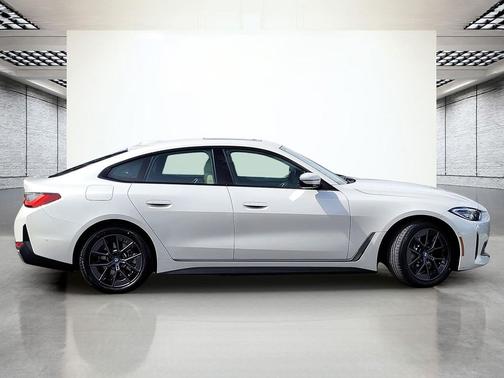 Mineral White Metallic 2023 BMW i4 Gran Coupe eDrive40