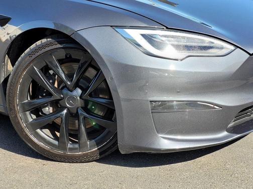 2021 Tesla Model S Plaid