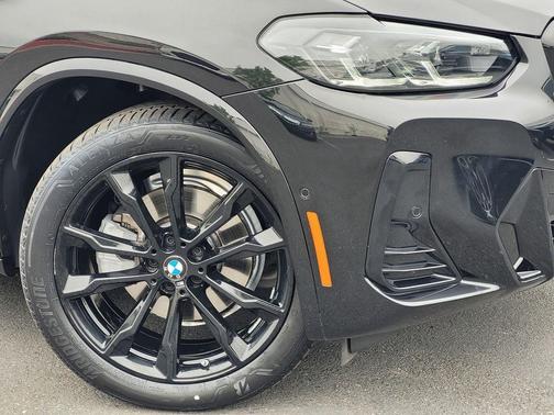 Black Sapphire Metallic 2024 BMW X3 xDrive30i