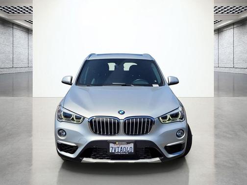 Glacier Silver Metallic 2017 BMW X1 xDrive 28i