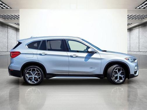 Glacier Silver Metallic 2017 BMW X1 xDrive 28i