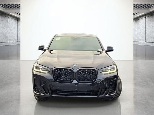 2025 BMW X4 xDrive30i