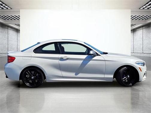 2019 BMW M240 i