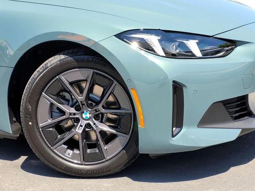 Cape York Green Metallic 2026 BMW i4 Gran Coupe eDrive40