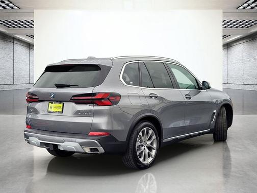 Skyscraper Grey Metallic 2026 BMW X5 PHEV xDrive50e