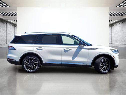 2023 Lincoln Aviator Reserve AWD