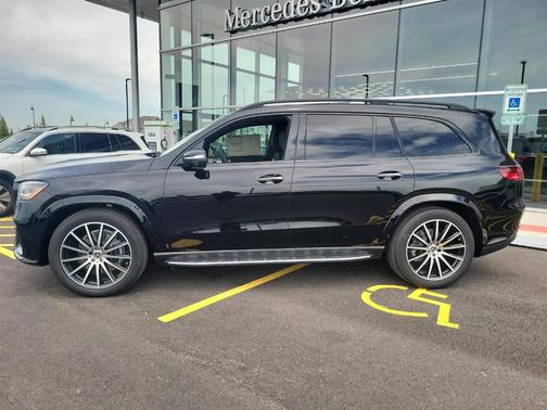 2025 Mercedes-Benz GLS 450 4MATIC