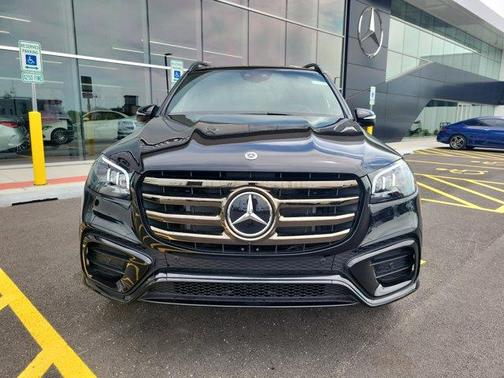 2025 Mercedes-Benz GLS 450 4MATIC