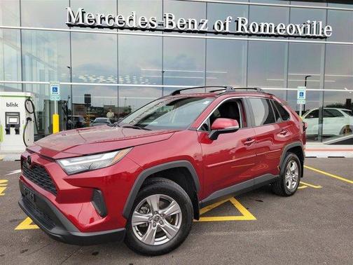 2022 Toyota RAV4 XLE