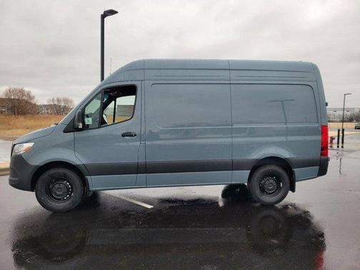 2025 Mercedes-Benz Sprinter 2500 Standard Roof