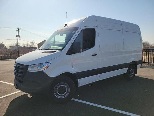 2025 Mercedes-Benz Sprinter 2500 Standard Roof