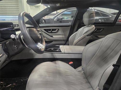 2024 Mercedes-Benz AMG S 63 E Base