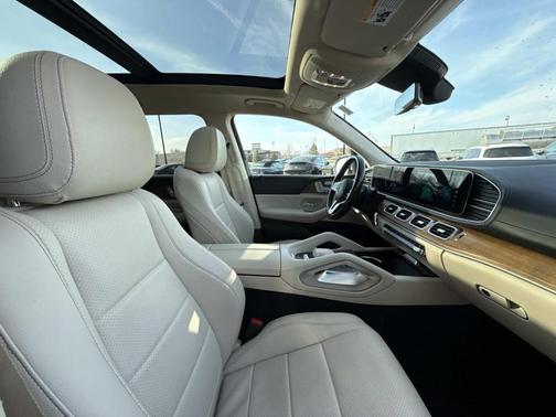 2021 Mercedes-Benz GLS 450 4MATIC