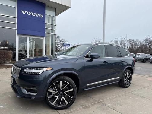 Blue 2023 Volvo XC90 B6 Plus 7-Seater