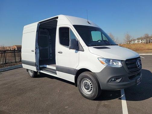 2025 Mercedes-Benz Sprinter 2500 Standard Roof