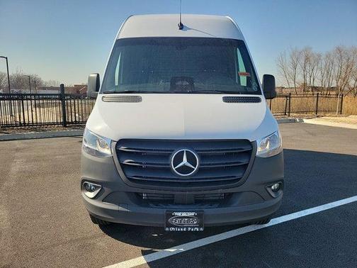 2025 Mercedes-Benz Sprinter 2500 Standard Roof