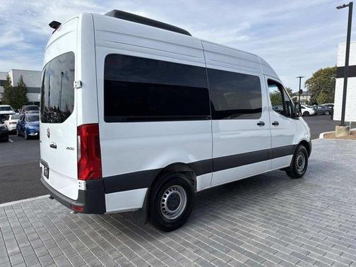 2025 Mercedes-Benz Sprinter 2500 144 WB Standard Roof Passenger