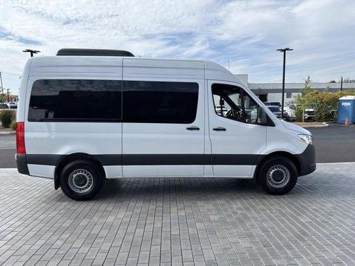 2025 Mercedes-Benz Sprinter 2500 144 WB Standard Roof Passenger