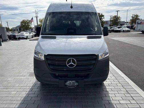 2025 Mercedes-Benz Sprinter 2500 144 WB Standard Roof Passenger