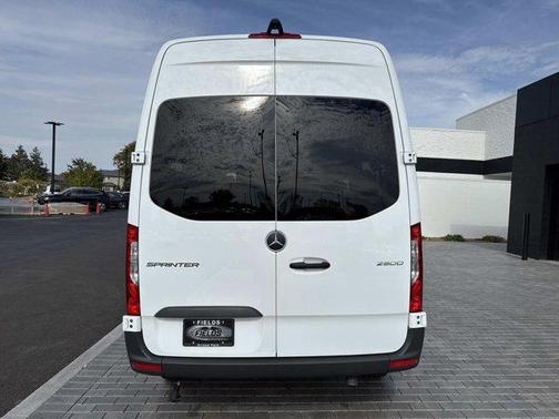 2025 Mercedes-Benz Sprinter 2500 144 WB Standard Roof Passenger