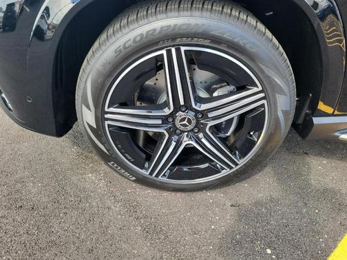 2025 Mercedes-Benz GLE 450 4MATIC