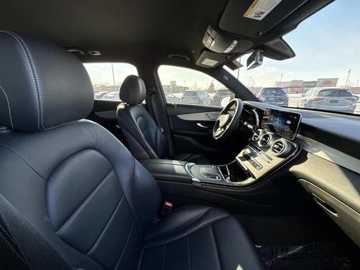 2021 Mercedes-Benz GLC 300 Base 4MATIC