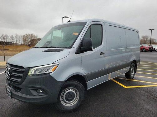 2025 Mercedes-Benz Sprinter 2500 Standard Roof