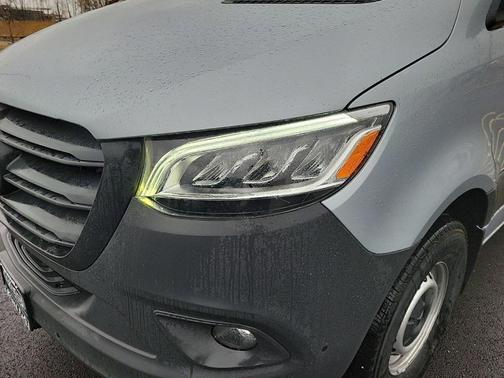 2025 Mercedes-Benz Sprinter 2500 Standard Roof