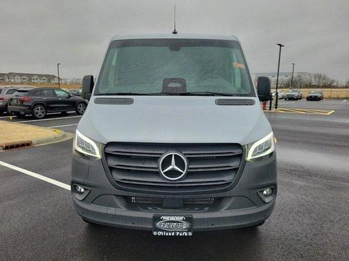 2025 Mercedes-Benz Sprinter 2500 Standard Roof
