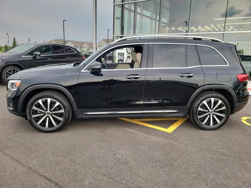 2022 Mercedes-Benz GLB 250 Base 4MATIC