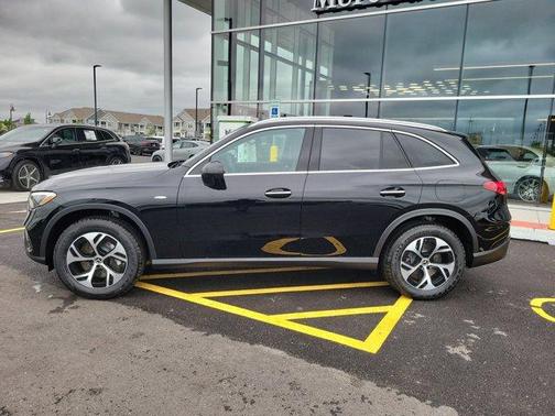 2025 Mercedes-Benz GLC 350e Base 4MATIC