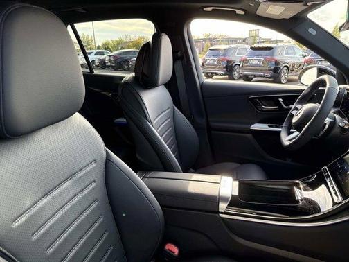 2026 Mercedes-Benz GLC 300 Base 4MATIC