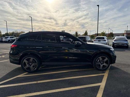 2026 Mercedes-Benz GLC 300 Base 4MATIC