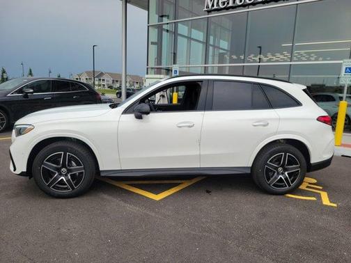 2025 Mercedes-Benz GLC 300 Base 4MATIC