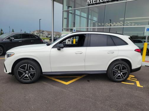 2025 Mercedes-Benz GLC 300 Base 4MATIC
